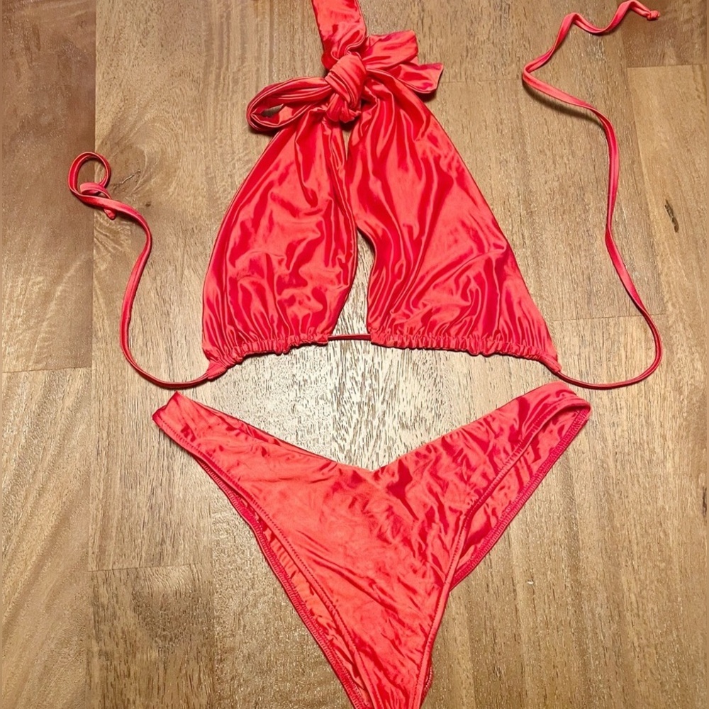 FRANKIE’S BIKINIS Bikini Top & Bottom